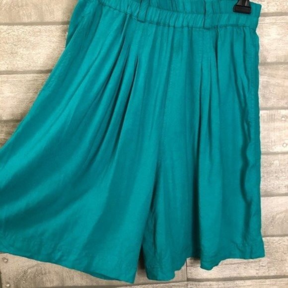 Vintage High Waist Shorts - Picture 2 of 5